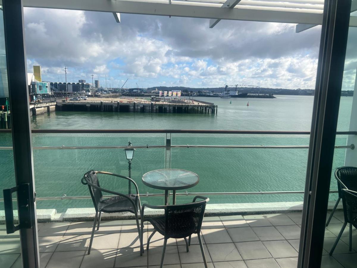 Waterfront Seaview Hotel Apartment - Same Building Block As Auckland Hilton Exterior photo